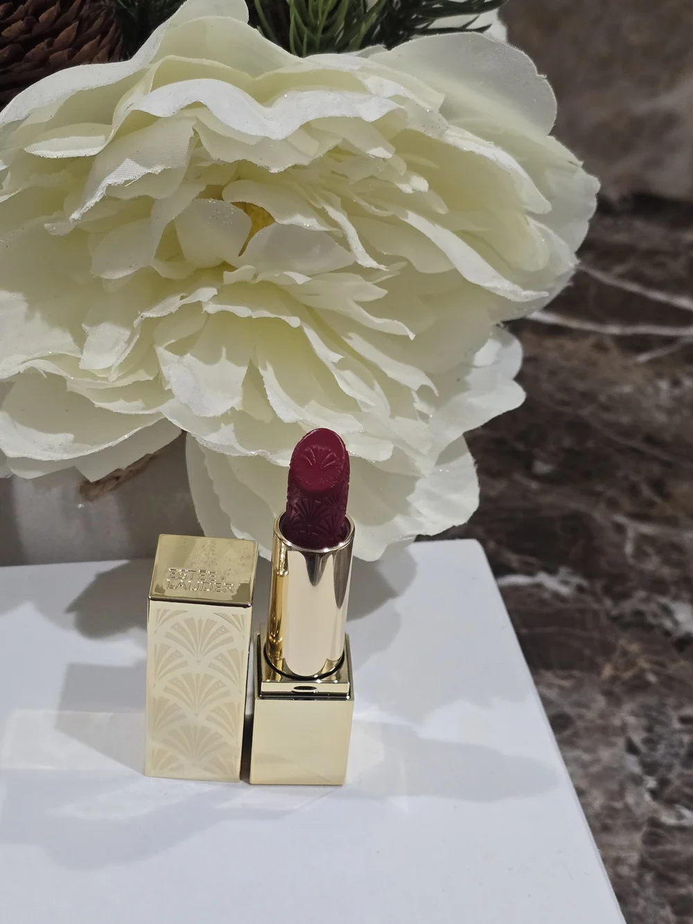 Estee Lauder Limited Edition Embossed Berry Red Lipstick in Shade Red Velvet